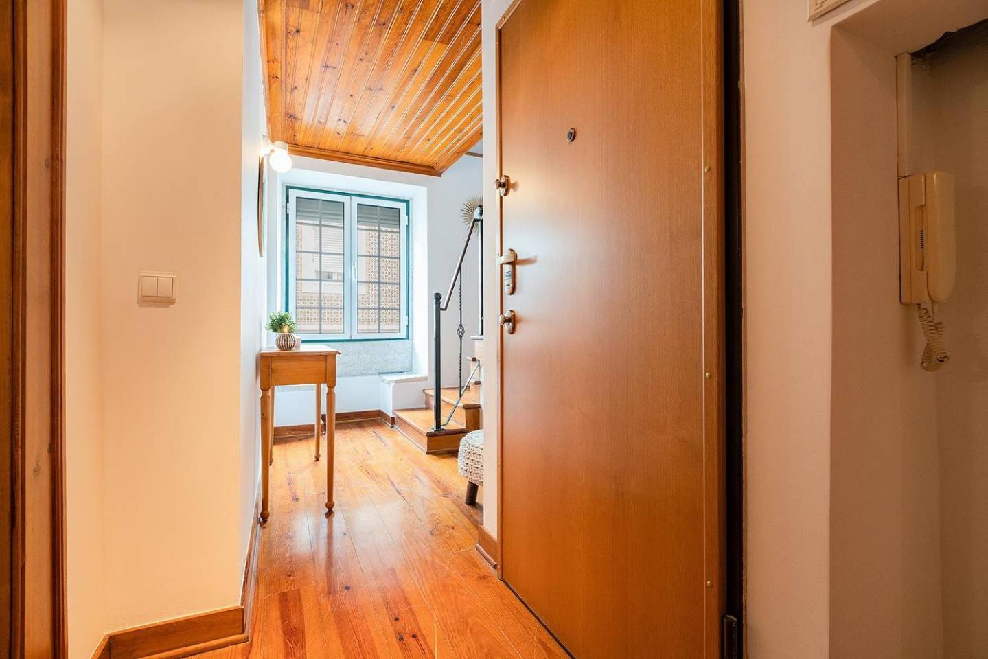 Wonderful Apartment In The Historial Center Of Лиссабон Экстерьер фото